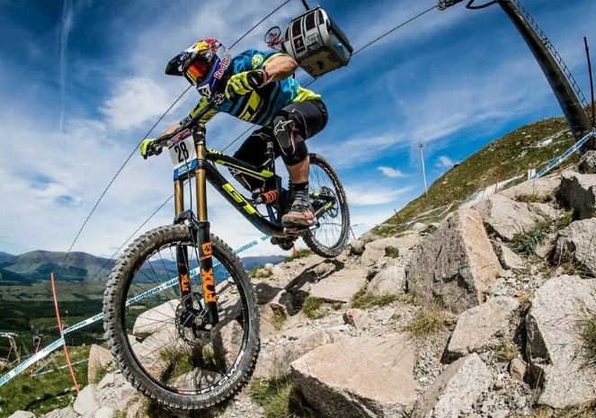 Горный велосипед Хардтейл: Спортивные упражнения для начинающих и опытных велосипедистов