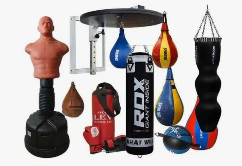 Боксерские мешки с водой или песком: Какие лучше и в чем разница?