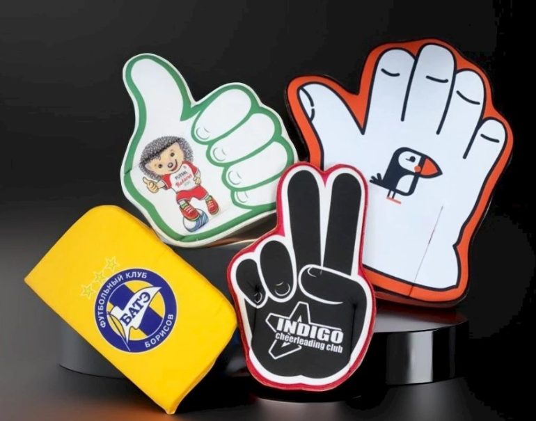 Атрибутика любимой команды: как фанаты поддерживают своих спортсменов