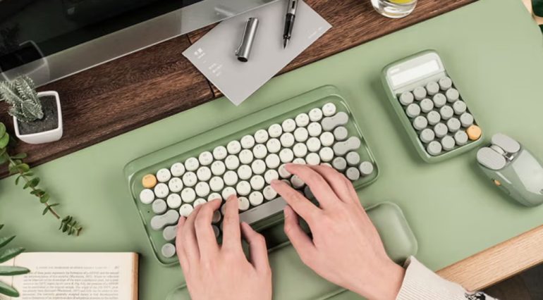 Обзор трендов: стильные аксессуары для клавиатур в минималистичном дизайне