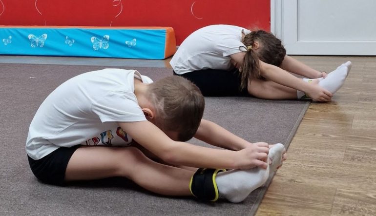 7 причин записать ребёнка на акробатику уже этой весной