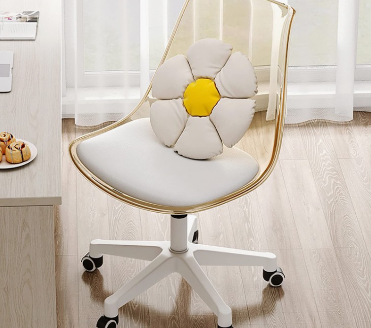 Какое лучше кресло для ребёнка: игровое, ортопедическое или классическое?