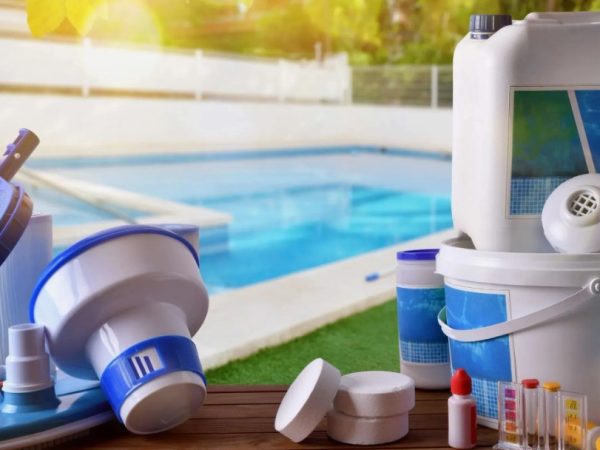 Химия для бассейна против водорослей: что реально работает